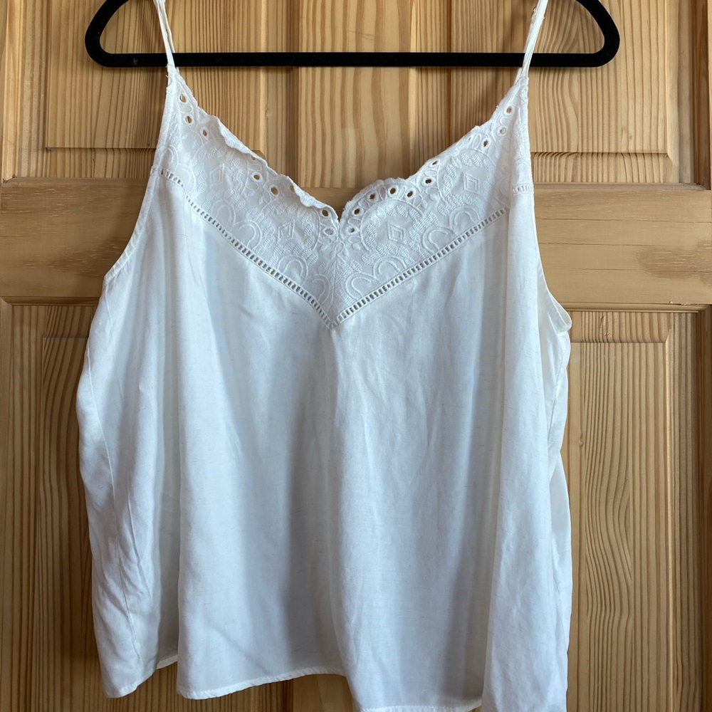 H&M White Embroidered Crop Tank
